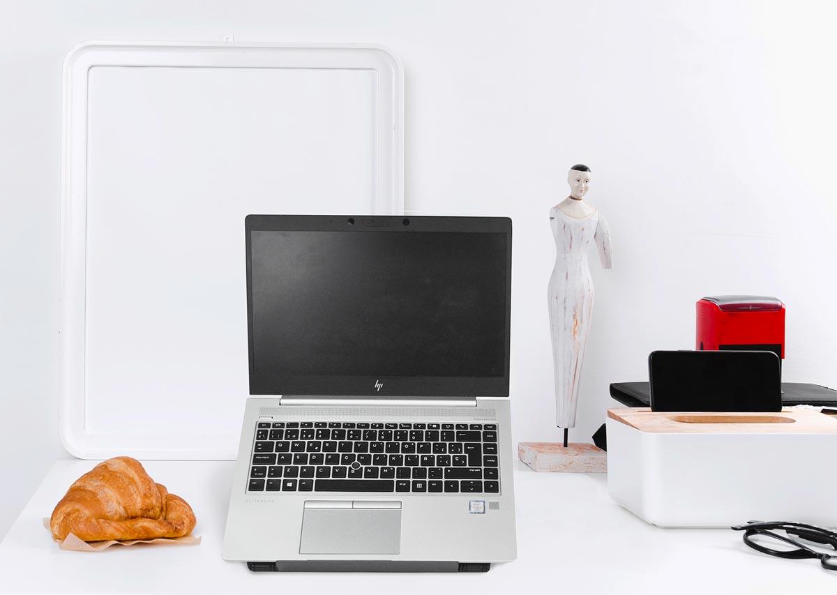 Desq Laptop en Tabletstand